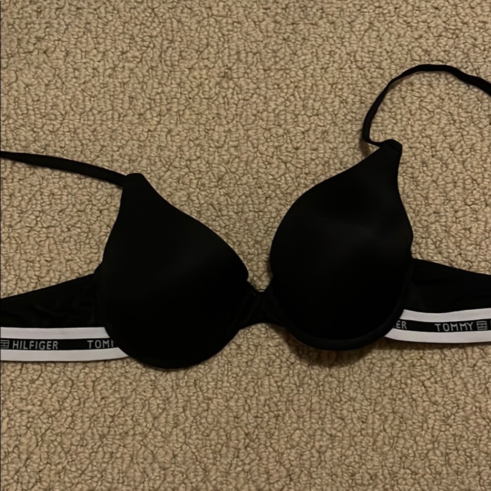 Tommy Hilfiger push up bra!